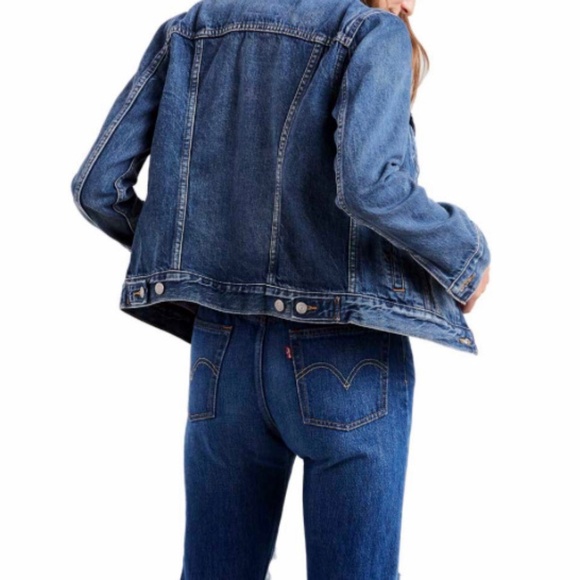 Levi's Original Trucker Jacket in "See Her Run Dark" Wash Size Small - Picture 3 of 13